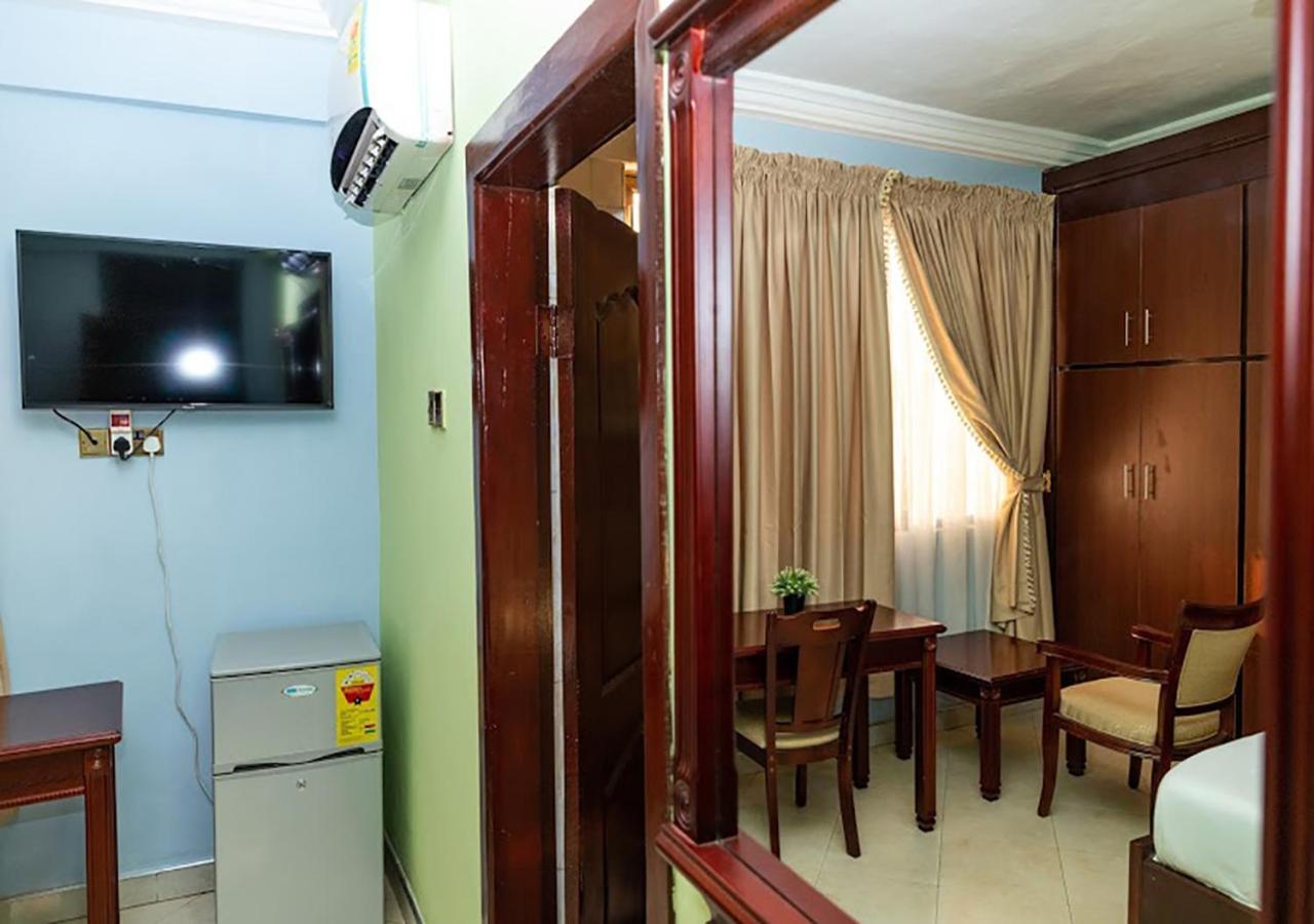 Sweet Pee Executive Hotel Kumasi Ngoại thất bức ảnh