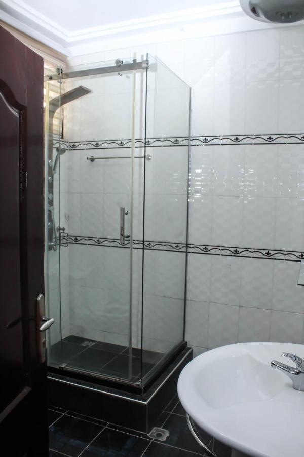 Sweet Pee Executive Hotel Kumasi Ngoại thất bức ảnh